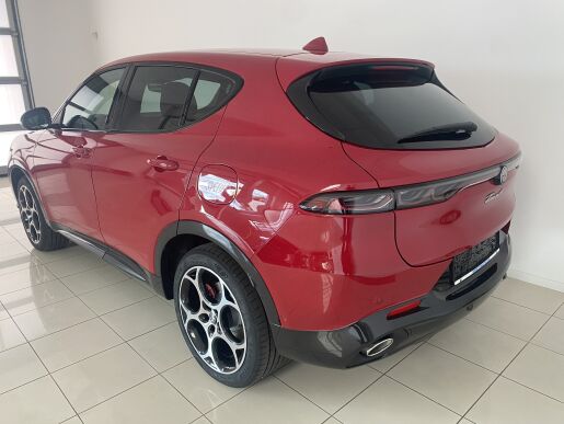 Alfa Romeo Tonale 1,3T Phev 280k Q4 Veloce A/T