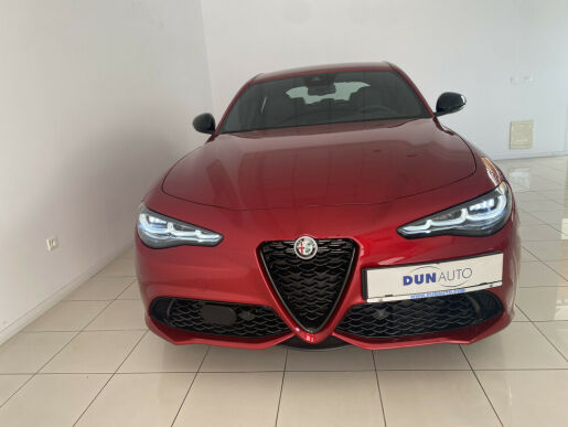 Alfa Romeo Giulia ALFA ROMEO GIULIA MY23  2,2 210K DIESEL AT8 Q4 VELOCE