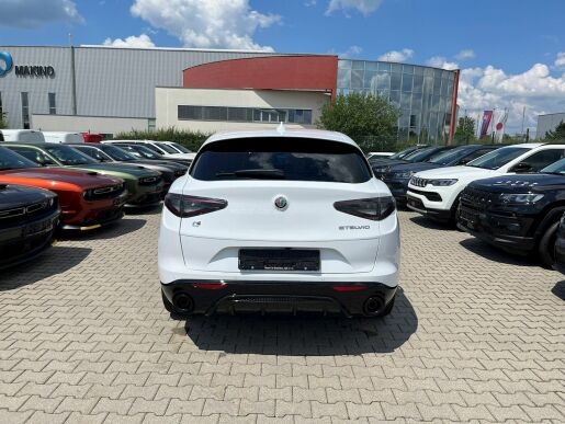 Alfa Romeo Stelvio 2.0 TURBO VELOCE Q4