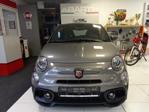 Fiat 500 Abarth 695