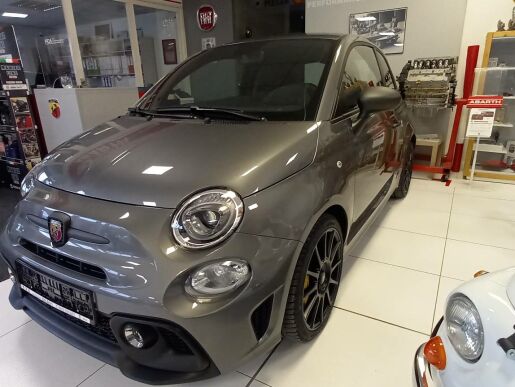 Fiat 500 Abarth 695