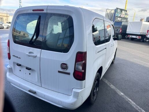 Fiat Dobló FIAT DOBLO CREW CAB L2 1,5 BHDi 100k 6MT