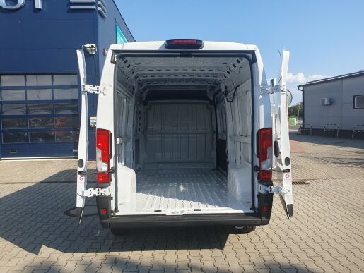 Peugeot Boxer Furgon NOVÝ Euro 6E 435 L4H2 2.2BHDi 180k BVM6