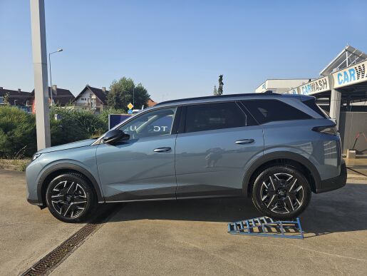 Peugeot 5008 NEW ALLURE 1.2 Hybrid 136k e-DCS6