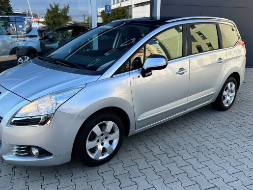 Peugeot 5008 1,6 BlueHDi STYLE