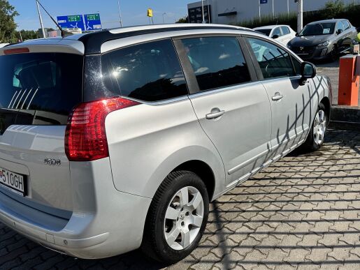 Peugeot 5008 1,6 BlueHDi STYLE