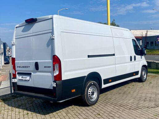 Peugeot Boxer Boxer Furgon 435 L4H2 2.2 BlueHDi 180 €6.4 MT6    