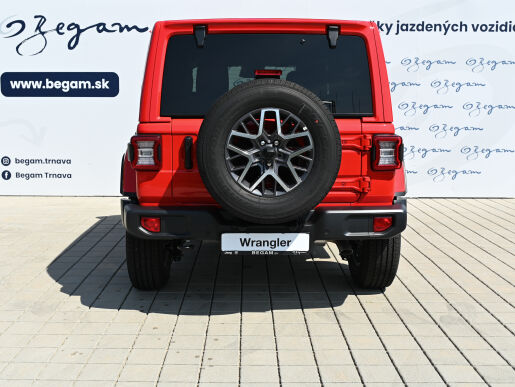 Jeep Wrangler SAHARA 2.0 TURBO 272k 8AT 4WD       