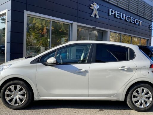 Peugeot 208 1.2 PureTech Style 