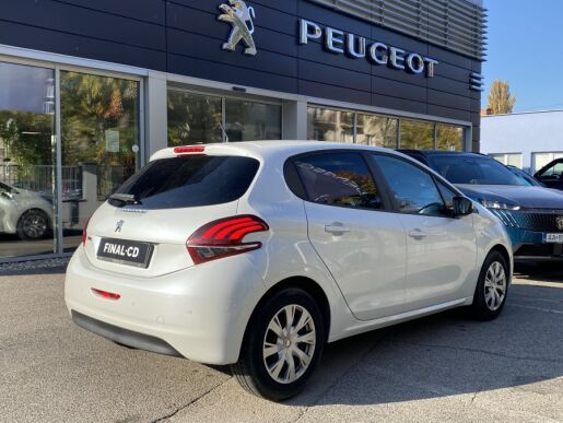 Peugeot 208 1.2 PureTech Style 