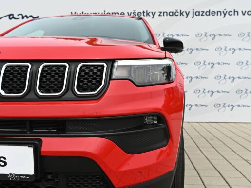 Jeep Compass Altitude PLUS 1.5 TURBO MHEV 130k 7DCT FWD