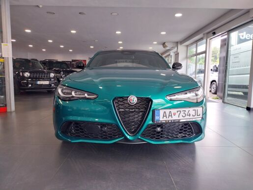 Alfa Romeo Giulia 2.0 280k Q4 Tributo Italiano