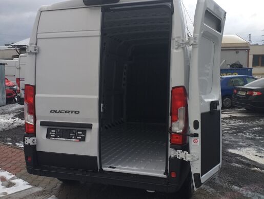 Fiat Ducato Ducato Dodávka 3.5T L3H2 2.2 MTJ 140 €6.4 6M/T