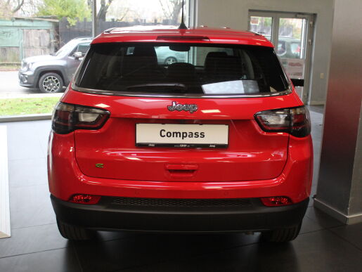 Jeep Compass Altitude 1,5T MHEV 130k 7DCT   