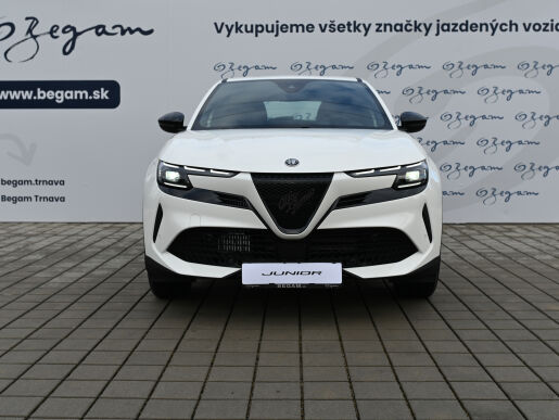 Alfa Romeo Ostatní Junior 1.2T Hybrid 136k 6AT                                               