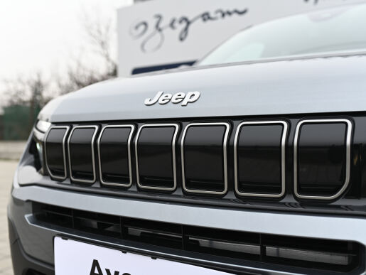 Jeep Avenger SUMMIT 1.2 T e-Hybrid 6DCT