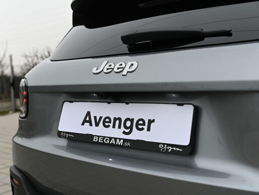 Jeep Avenger SUMMIT 1.2 T e-Hybrid 6DCT